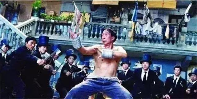 《功夫》中有哪些幕后故事？梁小龙原来不是火云邪神第一人选