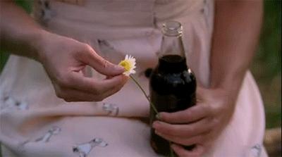 卖卵女孩：“我用二十颗卵子换了一台iPhoneX”