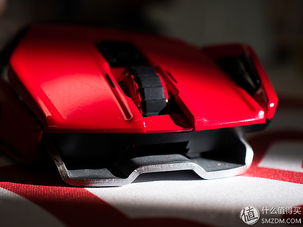 赛博朋克撞色鼠标测评,赛博朋克风发光线条