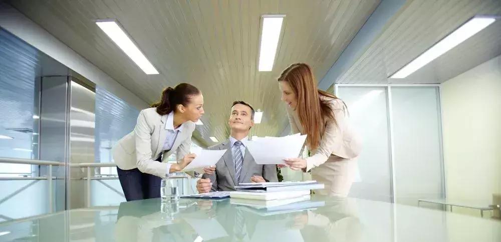 十二生肖2018狗运势详解,2018十二生肖狗的运势