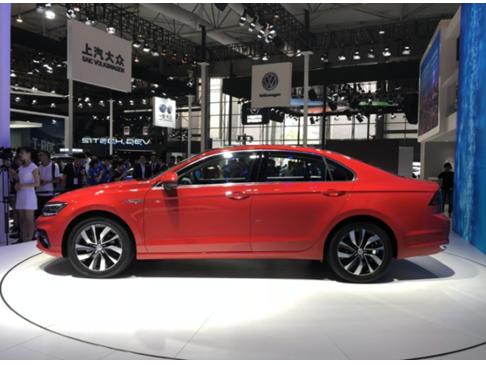 2019大众凌渡图,大众凌渡升级高配大灯总成