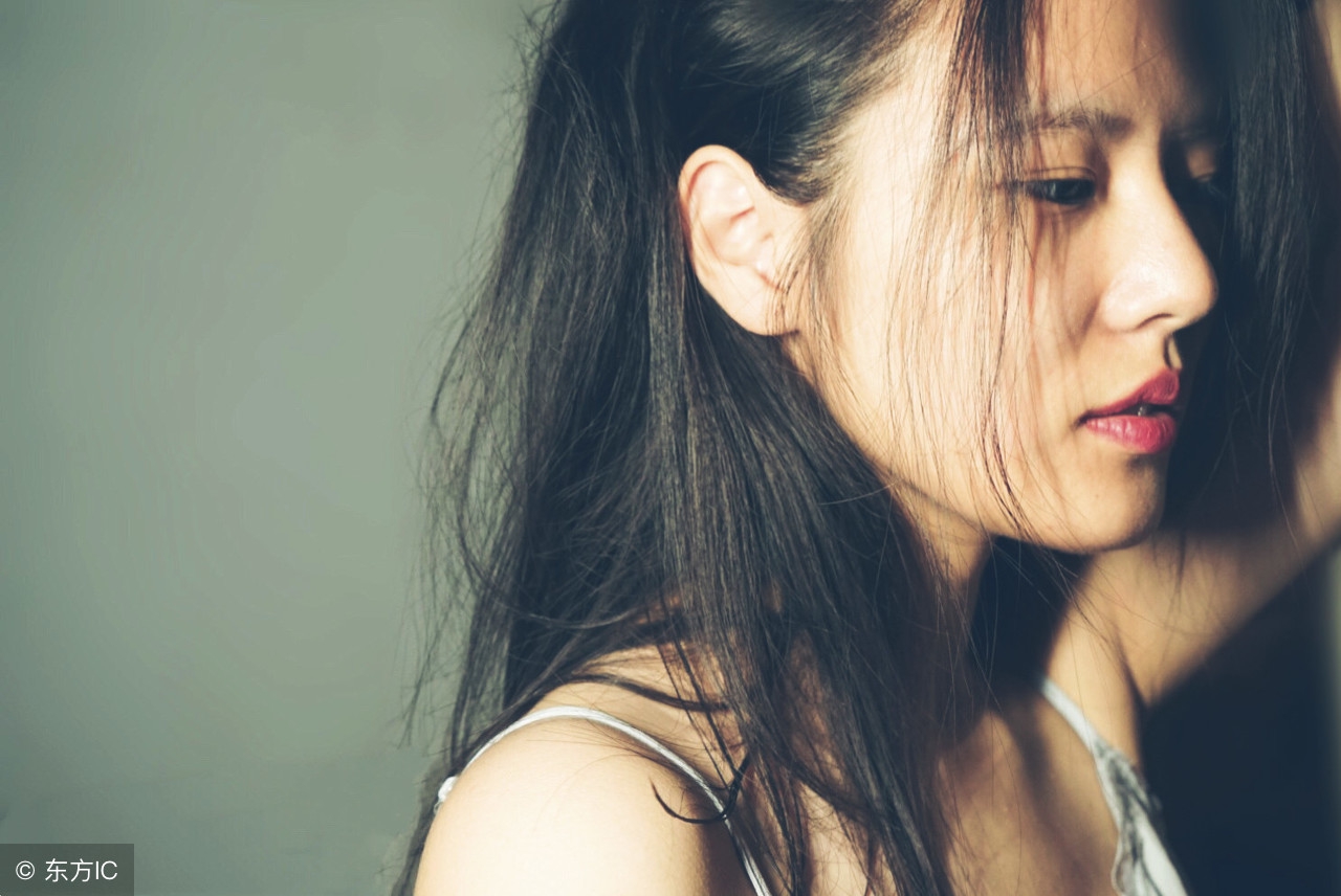 女性生理性疼痛会提前多久,为什么女人会有生理痛