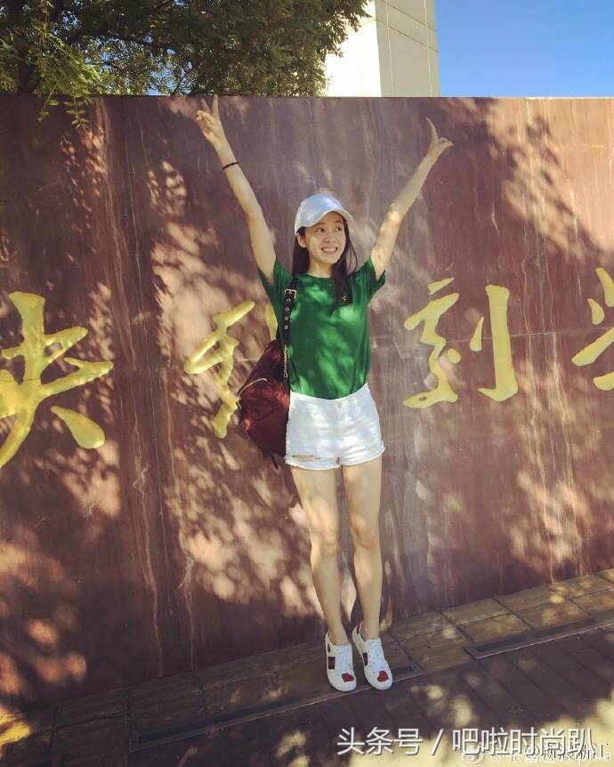 宋祖儿四小花之一,宋祖儿李兰迪是一个学校的吗