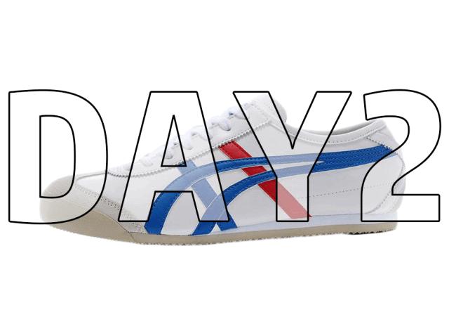 看完员工的鞋子，我哇地一声哭出来