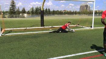 教你学踢球,学踢足球飞球