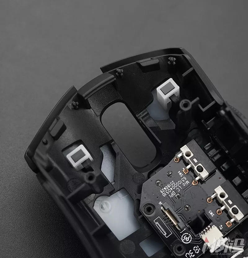 雷蛇曼巴眼镜蛇鼠标偶尔失灵,雷蛇曼巴眼镜蛇无线版用什么微动