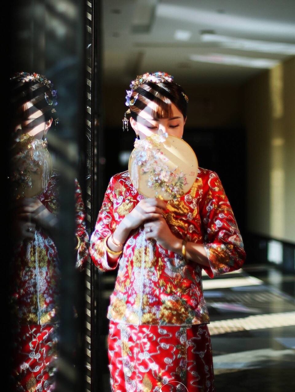 龙凤褂和秀禾服有什么区别,龙凤褂和秀禾服区别在哪