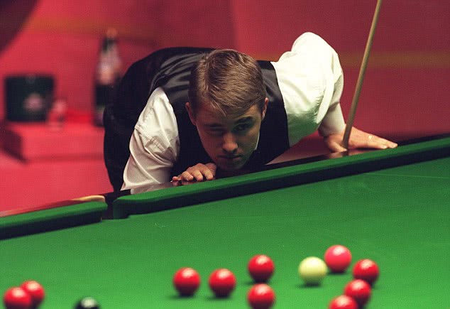 亨德利打出的无解球,亨德利的球杆为什么是弯的