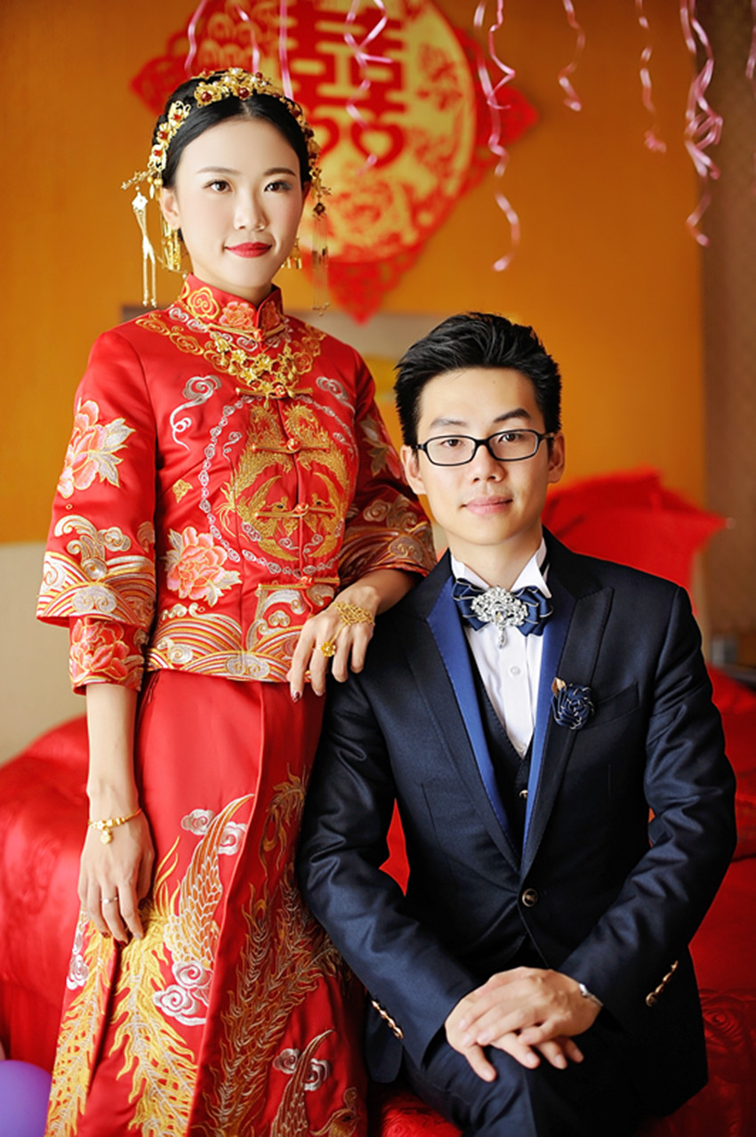 龙凤褂和秀禾服有什么区别,龙凤褂和秀禾服区别在哪