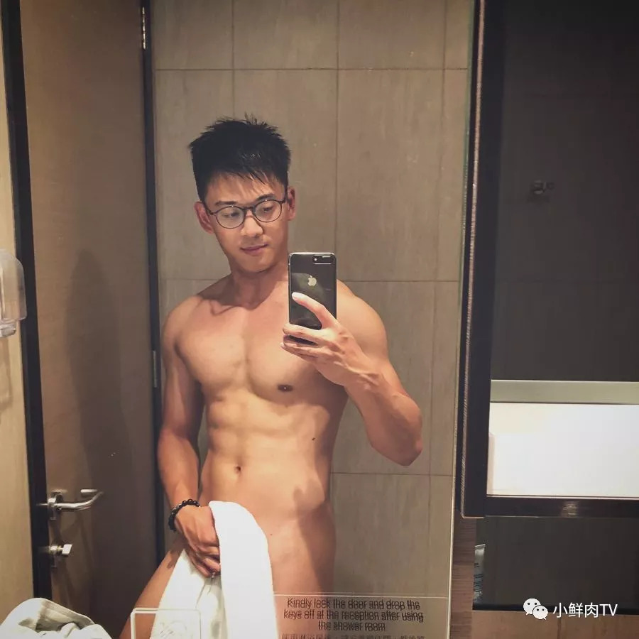 天菜气质男生,天菜长发摇滚男