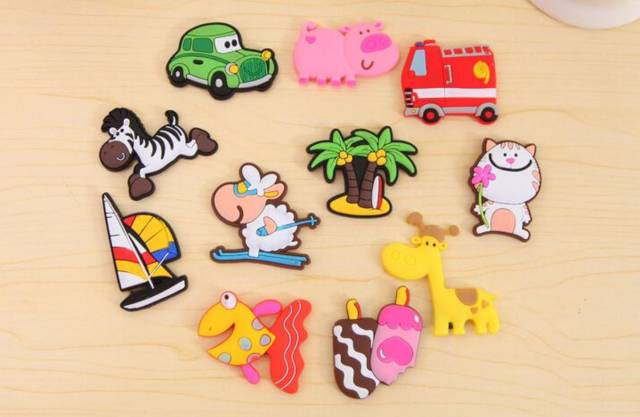 小孩子在拿铅笔在墙上画画怎么办,小孩在墙壁画画怎么办