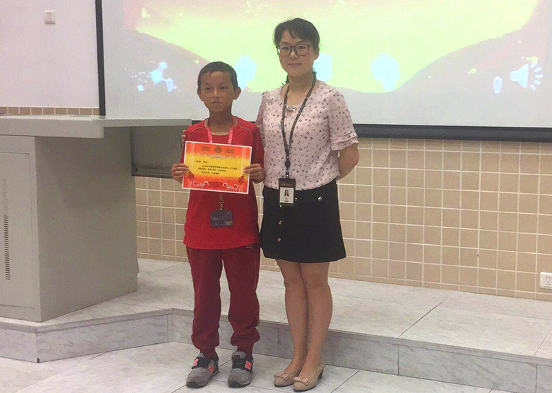 校园足球开新花,南充高坪一小杜子墨被恒大足校录取