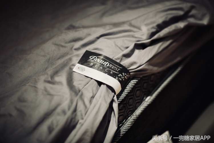 为了2个娃,我183㎡的家,没一个凸出来的柜门把手