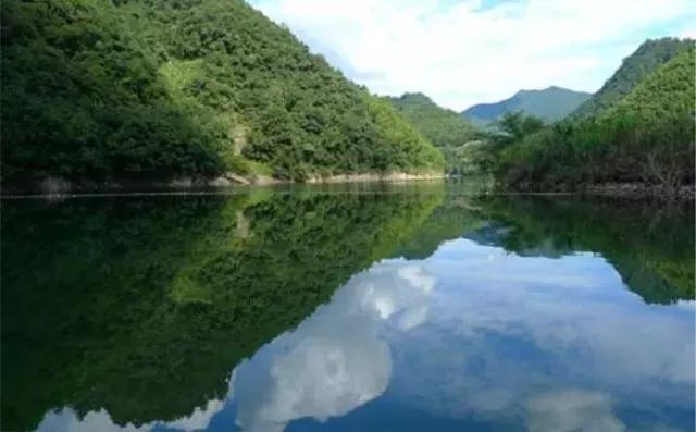 中华大地，每一寸河山，都饱含着文人骚客们的诗情画意