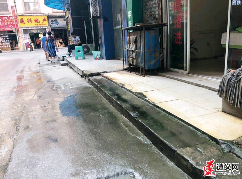 外墙长青苔,农村房内墙长青苔