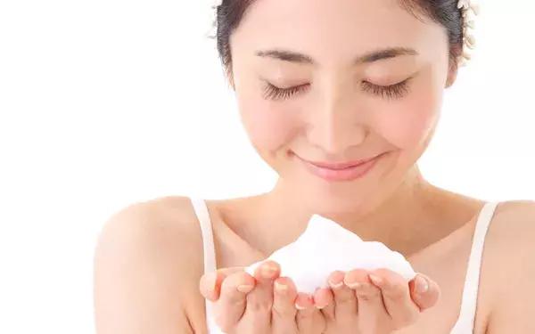 日本右蔻洁面啫喱,全球最好用的10款洁面单品