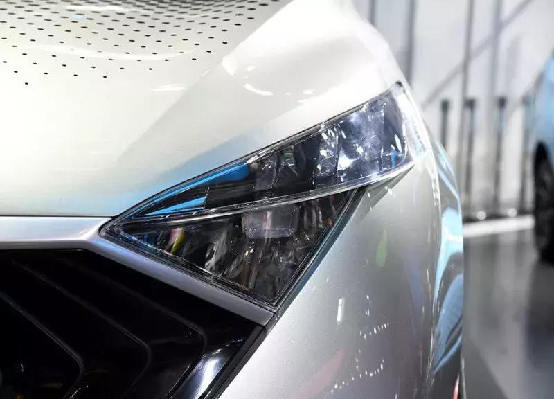 可以旋转的副驾驶,双排座多功能汽车