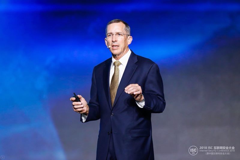 全球顶级黑客组织首领,美国20多名顶级黑客专家