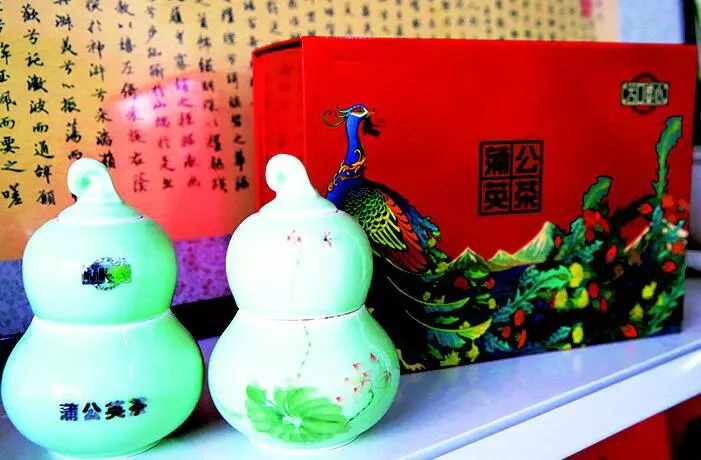 蒲公英里有虫子吗,蒲公英有花有果