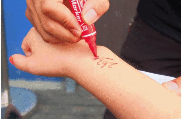 意外爆火的美食店铺,爆火的米糕