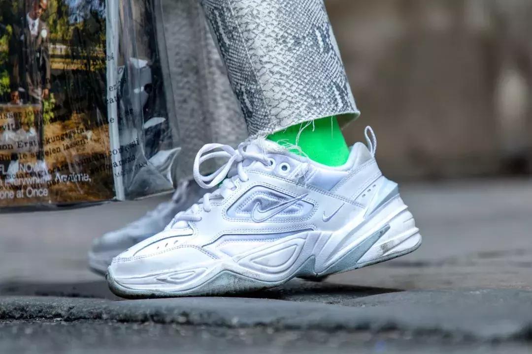 2019巴黎时装周春夏场外潮人街拍,2019春夏时装周场外时尚街拍图片