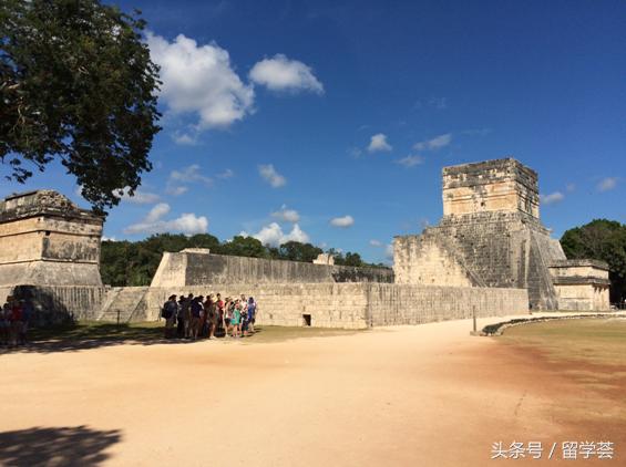 玛雅看小天采访,第一次看懂足球