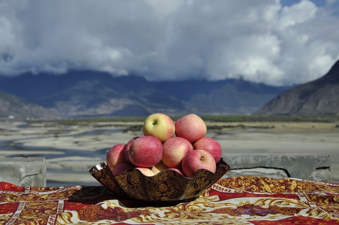 富人吃菜，穷人吃肉？究竟哪一种才是*藏西**人的真实生活