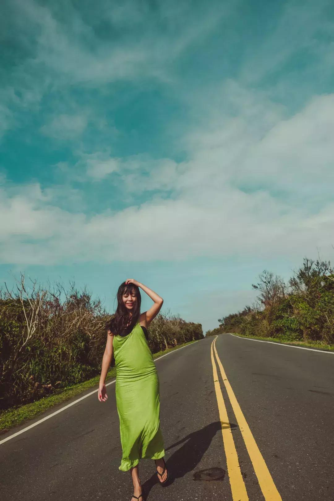 30刀就被她穿成街头女神，而你还没pick同色系？