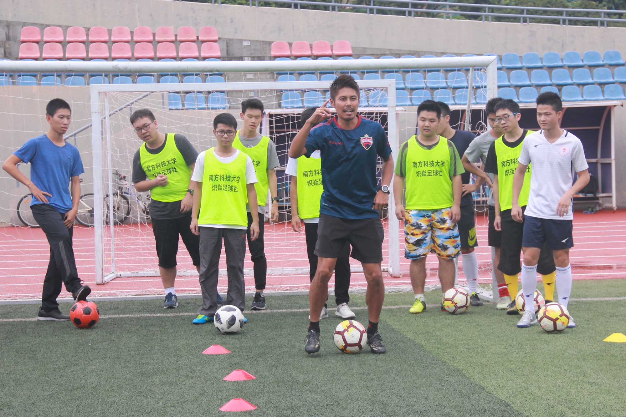 深足校园公开课走进南科大乐山孝志全程中文授课