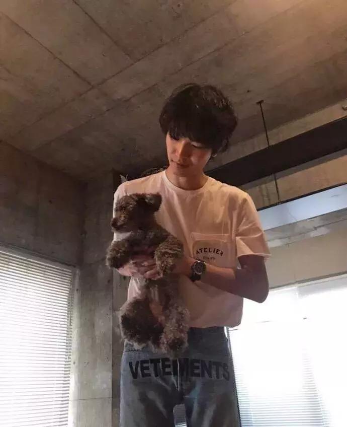 刘某东在美被抓，而日本的这些IT社长忙着和女星谈恋爱