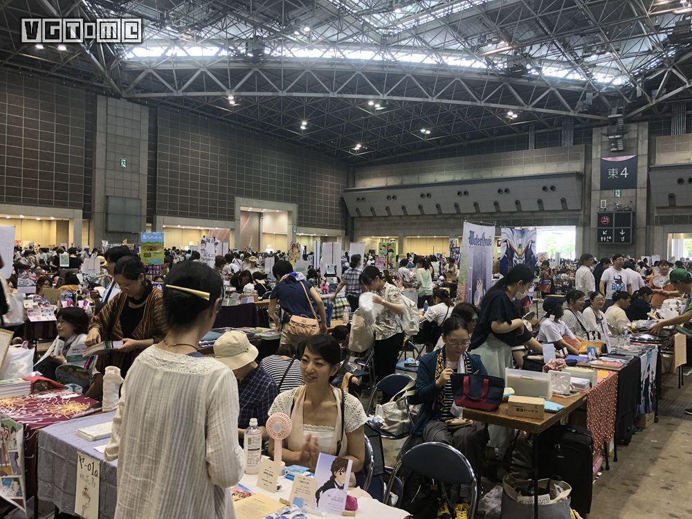 阿宅已老，万代的拐杖要卖给谁