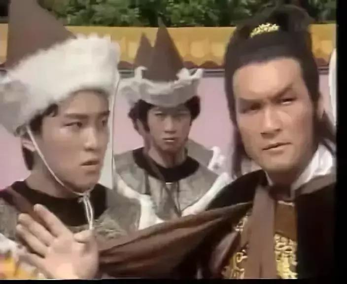 周星驰为了一个机会苦苦等十年,周星驰老了满头白发