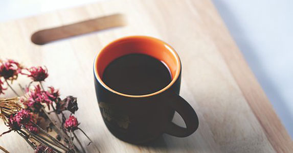 喜欢一个男医生不敢表白,爱上大九岁男医生不敢表白