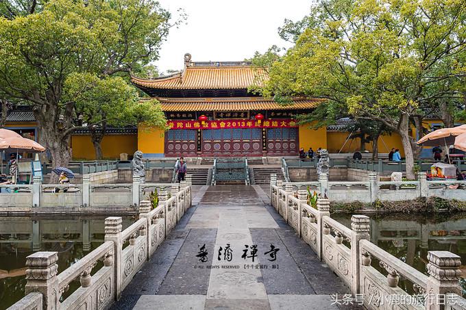 宁波舟山普陀山旅游团报团两日游,普陀山两日游住岛上好还是外面好