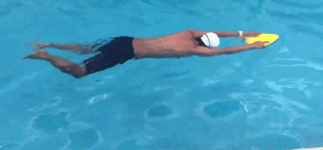 梦觉蛙泳腿部动作视频,梦觉蛙泳的正确蹬腿方法视频