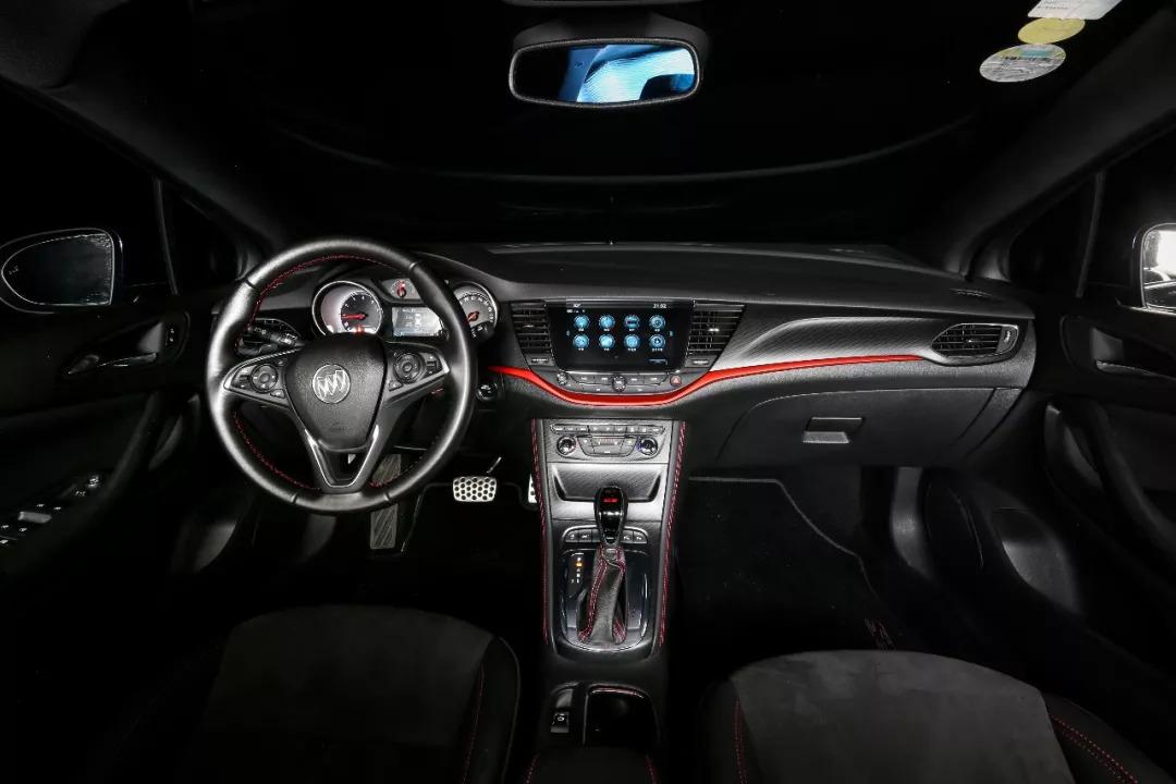 小东西长得真别致原版,小东西长得真别致抖音