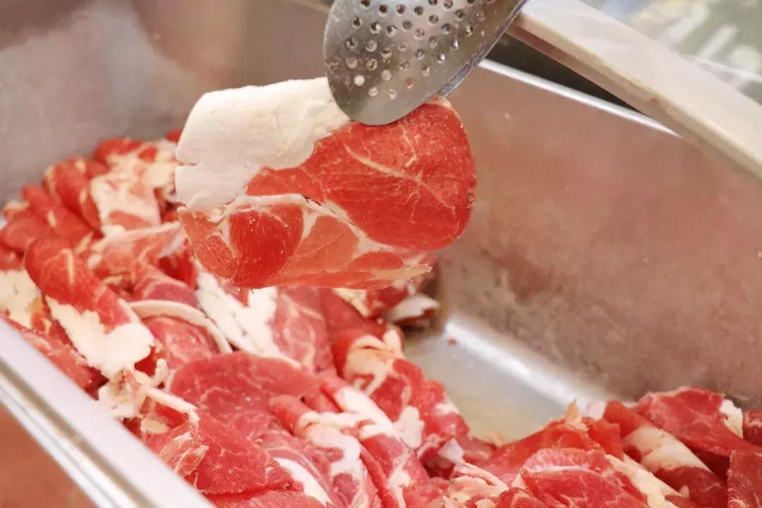 长春独一份的清真自助烤涮一体才59.9元一位，肉质好的不像话！