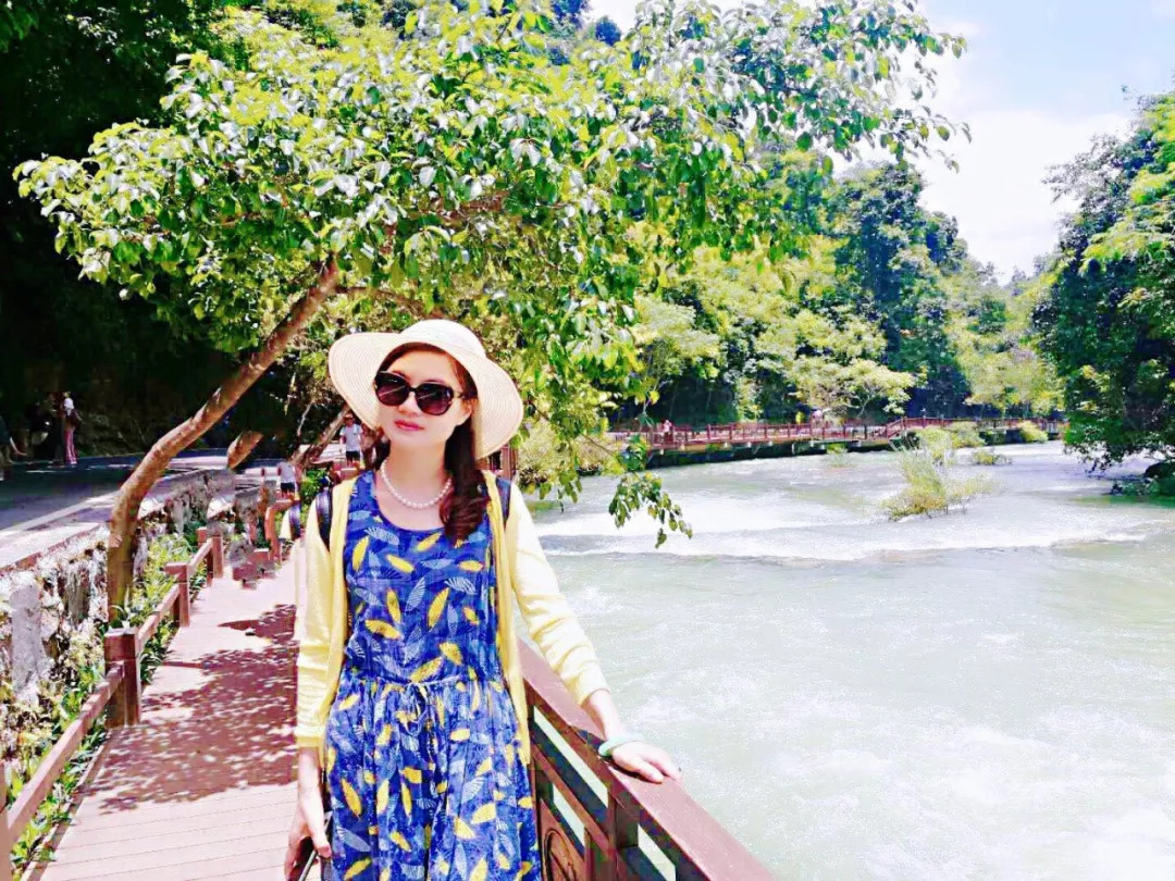 诗词专辑|姚东红:轻舟入水乐匆匆,海角天涯谁共?