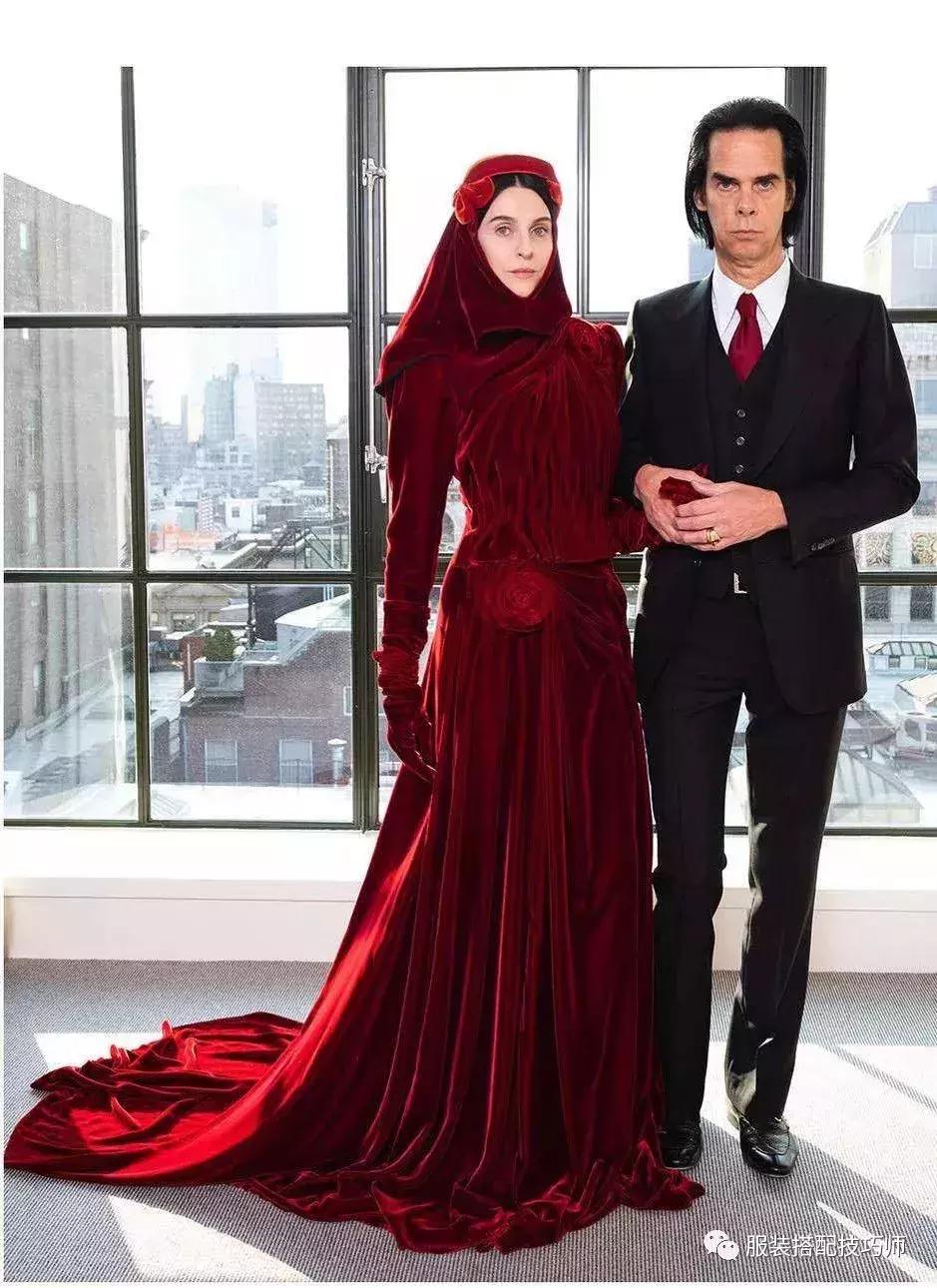 红梨色适合什么肤色,红梨色显白不挑肤