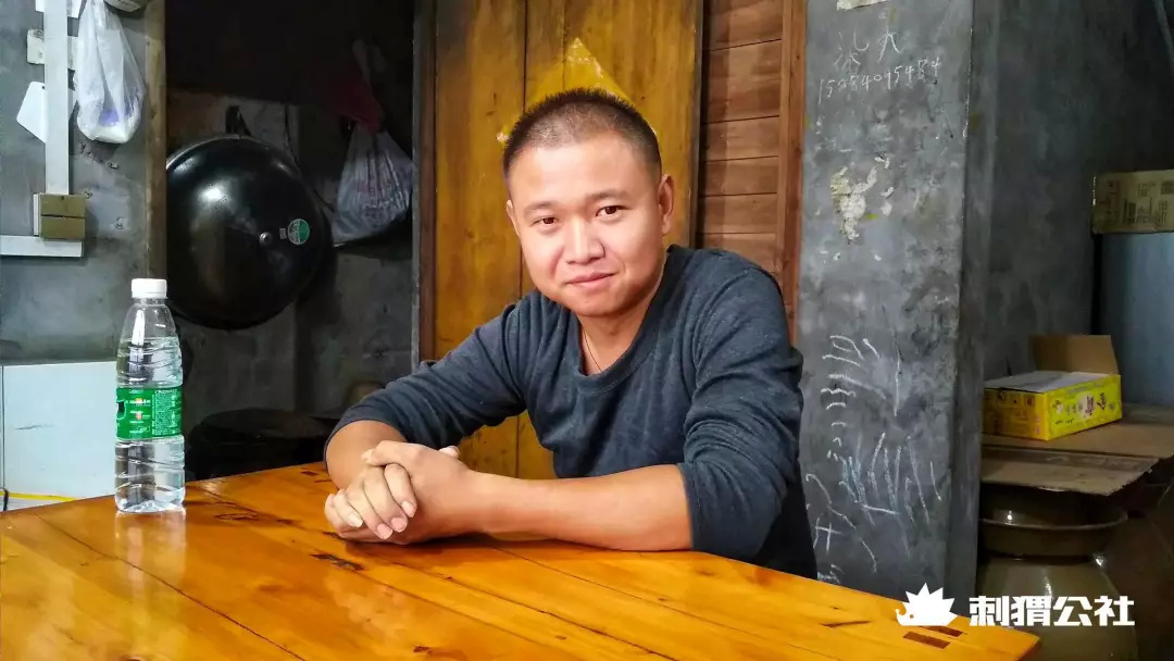 网红农村四哥的年收入,月入十万的网红农村四哥