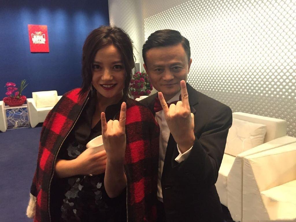 赵薇投资股权,赵薇股权投资赚了多少