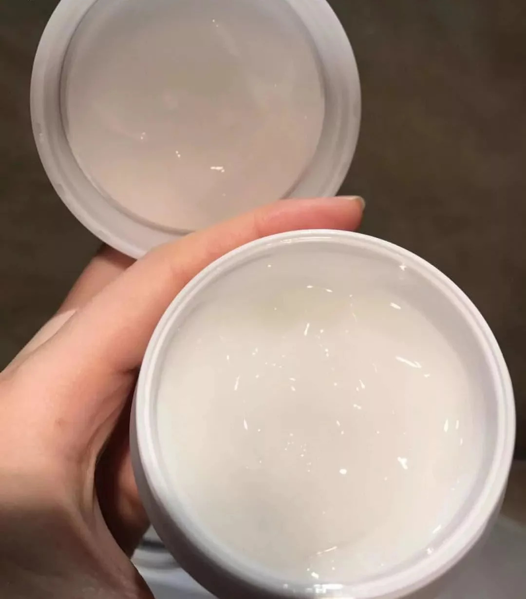 睡一觉毛孔都隐形？顺便还白了2个度，这款整形面膜我服了……