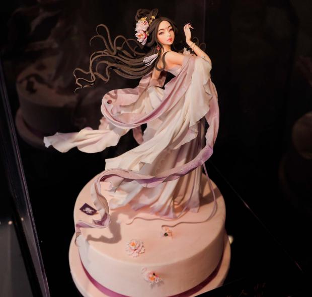 马云逛淘宝造物节吃肉夹馍,马云在淘宝造物节演讲视频