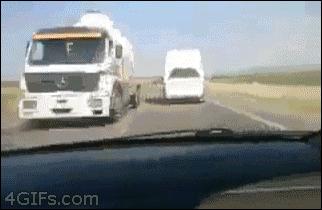 爆笑！收到2米多高代购清单的男子代购回来啦！「蜀黍周趣闻‖NO.43」