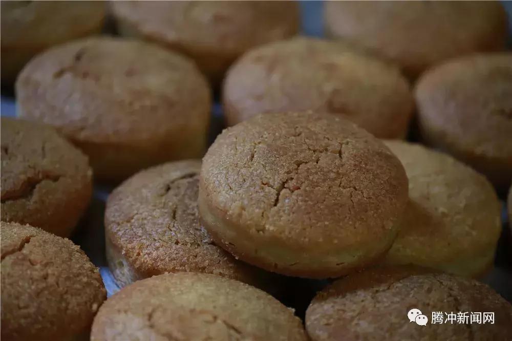 吃月饼感受节日的气息,吃月饼时的味道