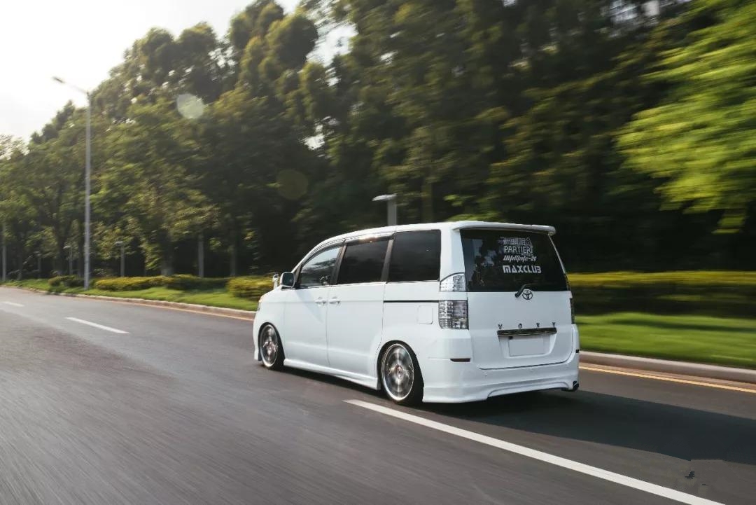 长城腾翼v80移植发动机,长城v8改装丰田voxy