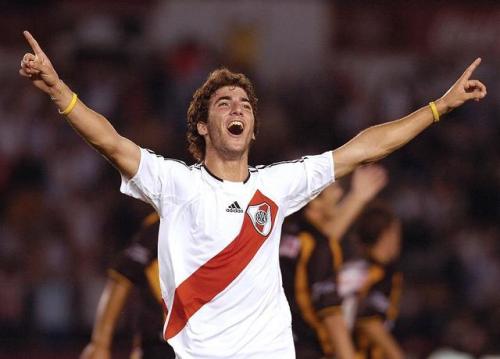 伊瓜因欧洲杯,伊瓜因阿根廷球衣