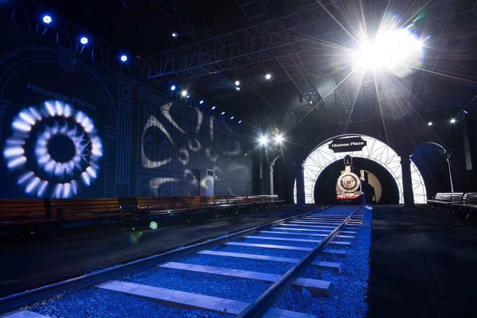 执·势2018秋冬时尚发布秀瞩目中国时尚力量