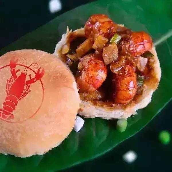 天津月饼界的新“网红”来了！榴莲芒果、川蜀辣鸭，还有……你敢挑战么？