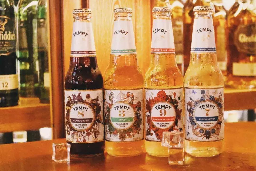 畅饮半个月！这家“自选型”酒吧就在民歌湖酒吧街！